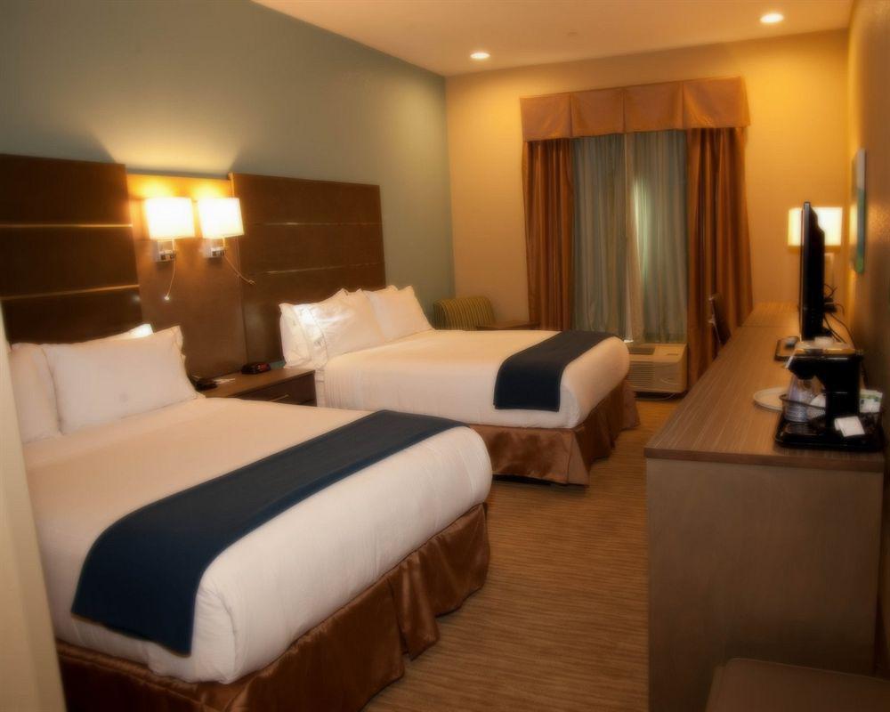 Holiday Inn Express And Suites Schulenburg By Ihg מראה חיצוני תמונה