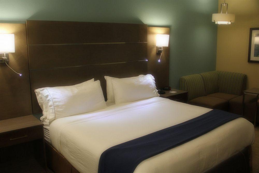 Holiday Inn Express And Suites Schulenburg By Ihg מראה חיצוני תמונה